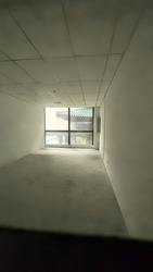 Lucky Plaza (D9), Retail #538916351